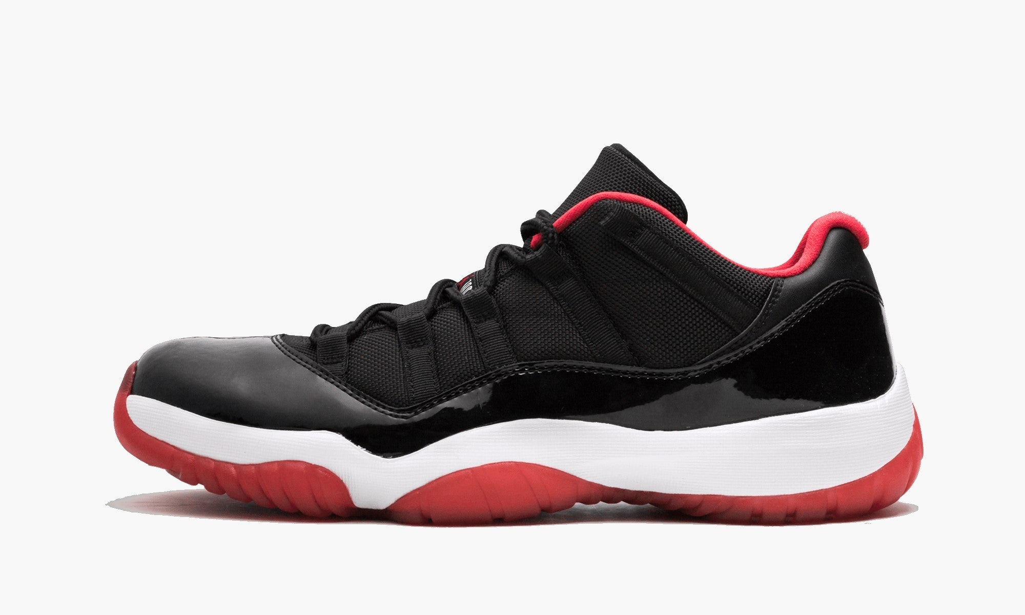 Jordan 11 Retro Low “Bred”