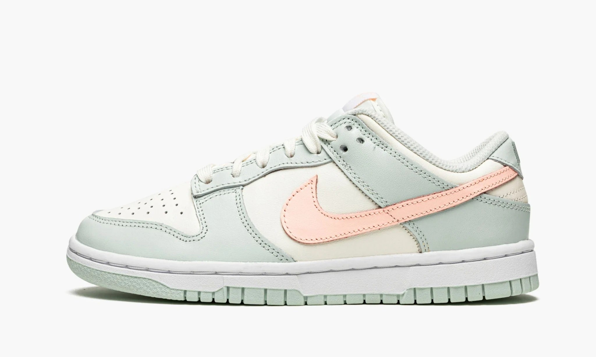 Nike Dunk Low WMNS “Barely Green”