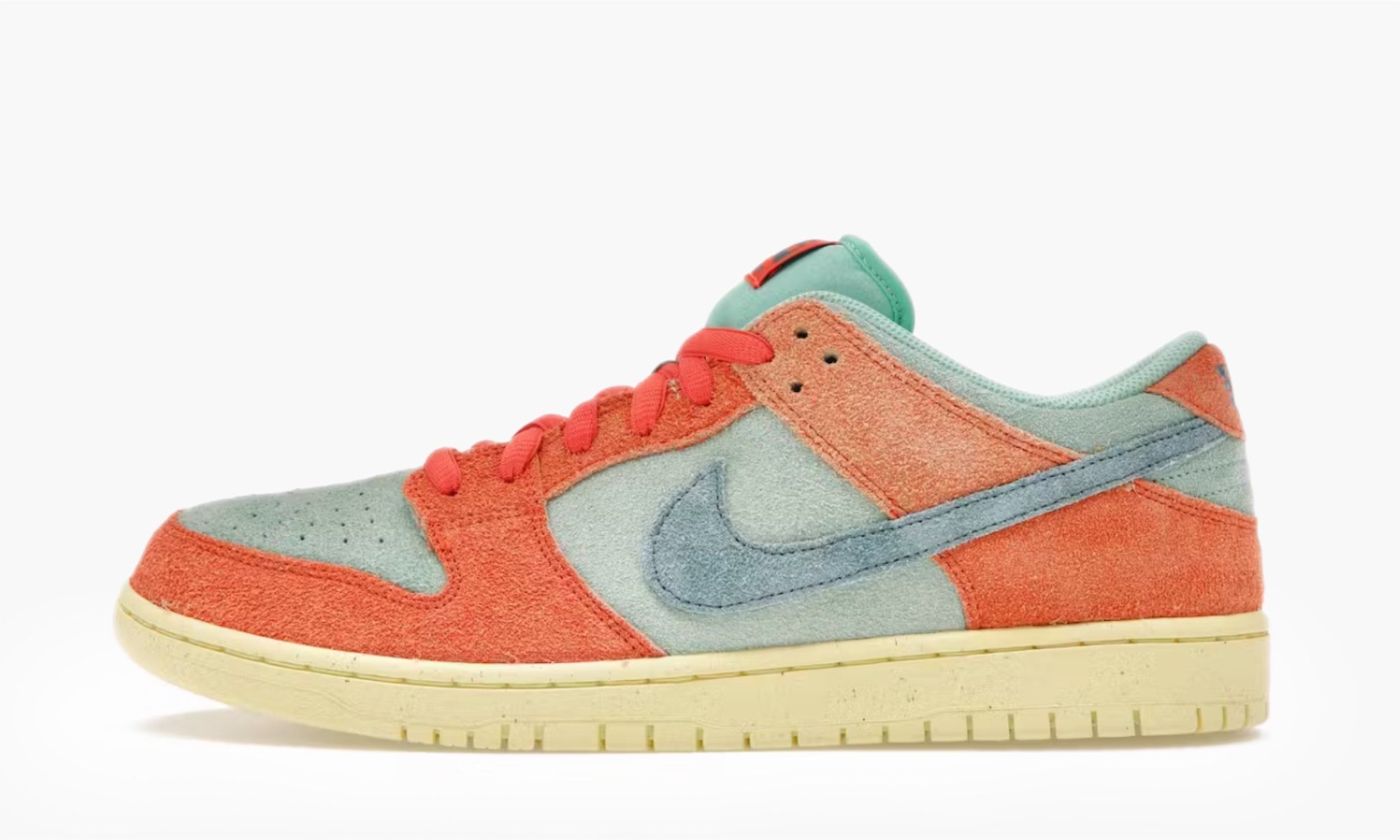 Nike SB Dunk Low “Orange Emerald Rise”