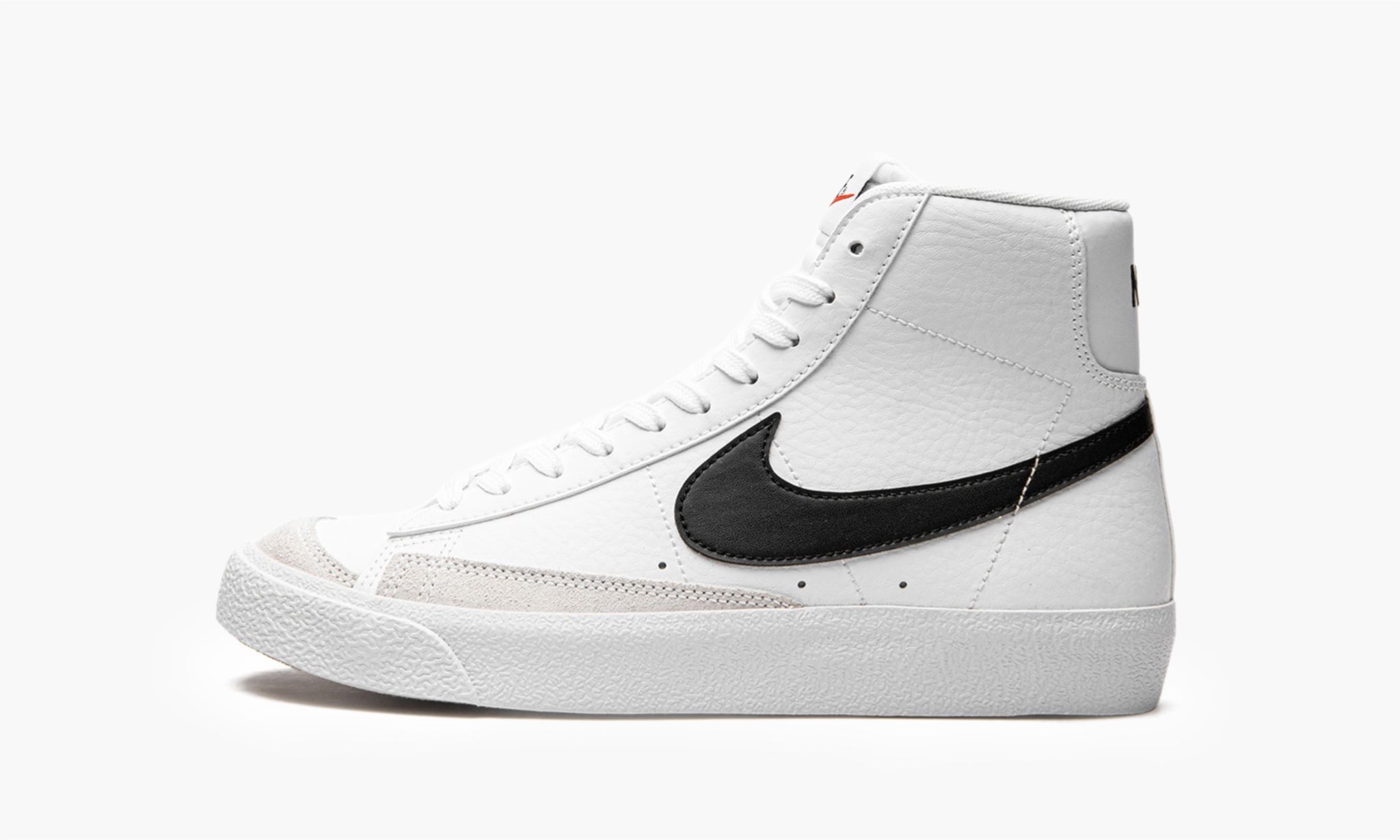 Nike Blazer Mid 77 WMNS “White Black”