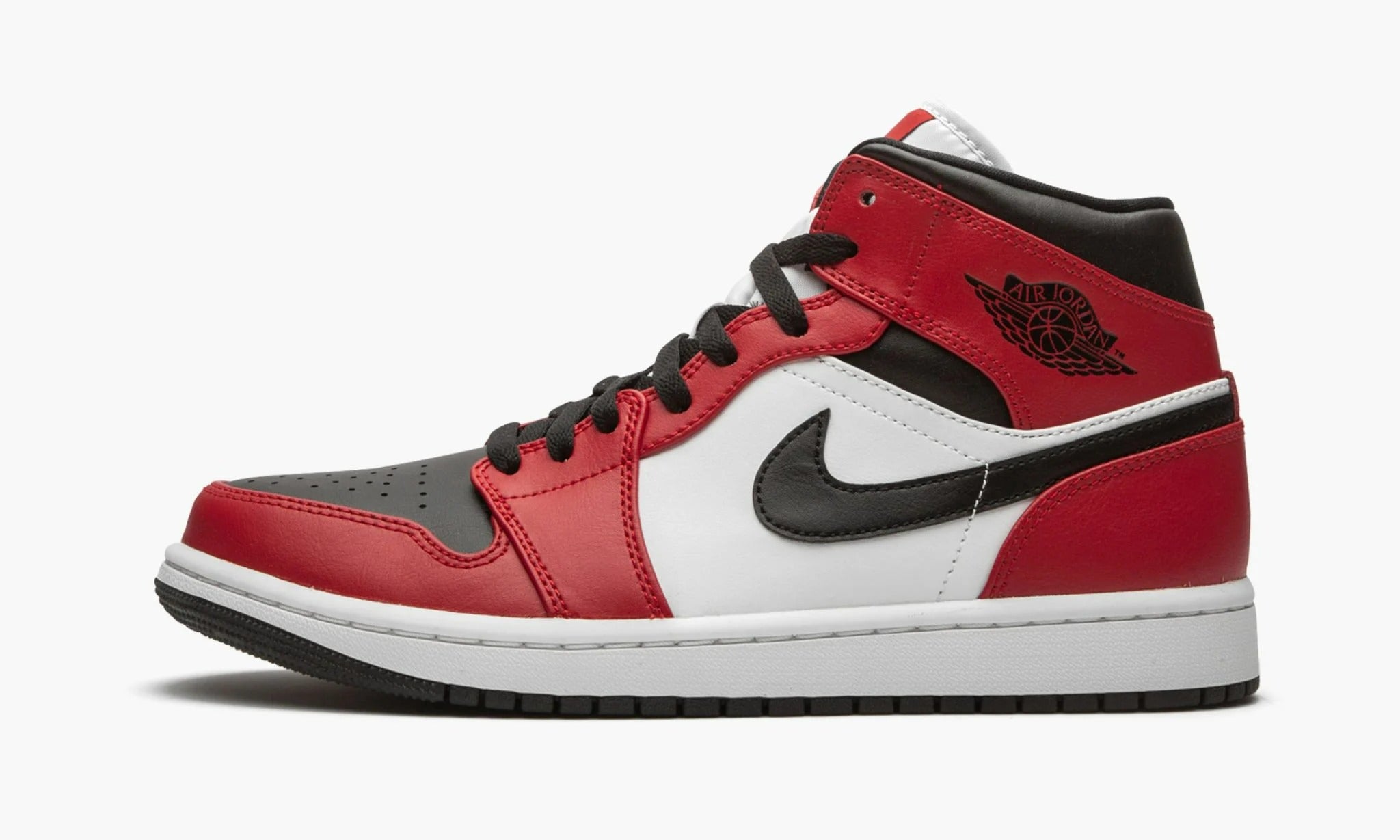 Jordan 1 Mid “Chicago – Black Toe”