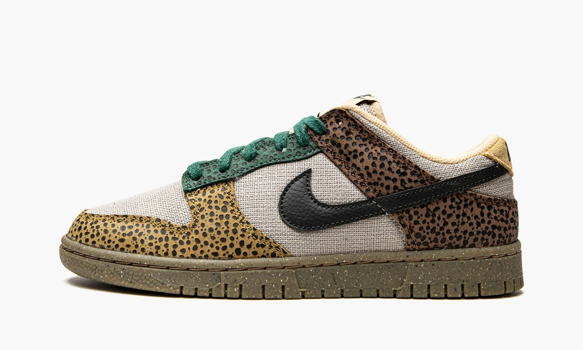 Nike Dunk Low “Safari Golden Moss”