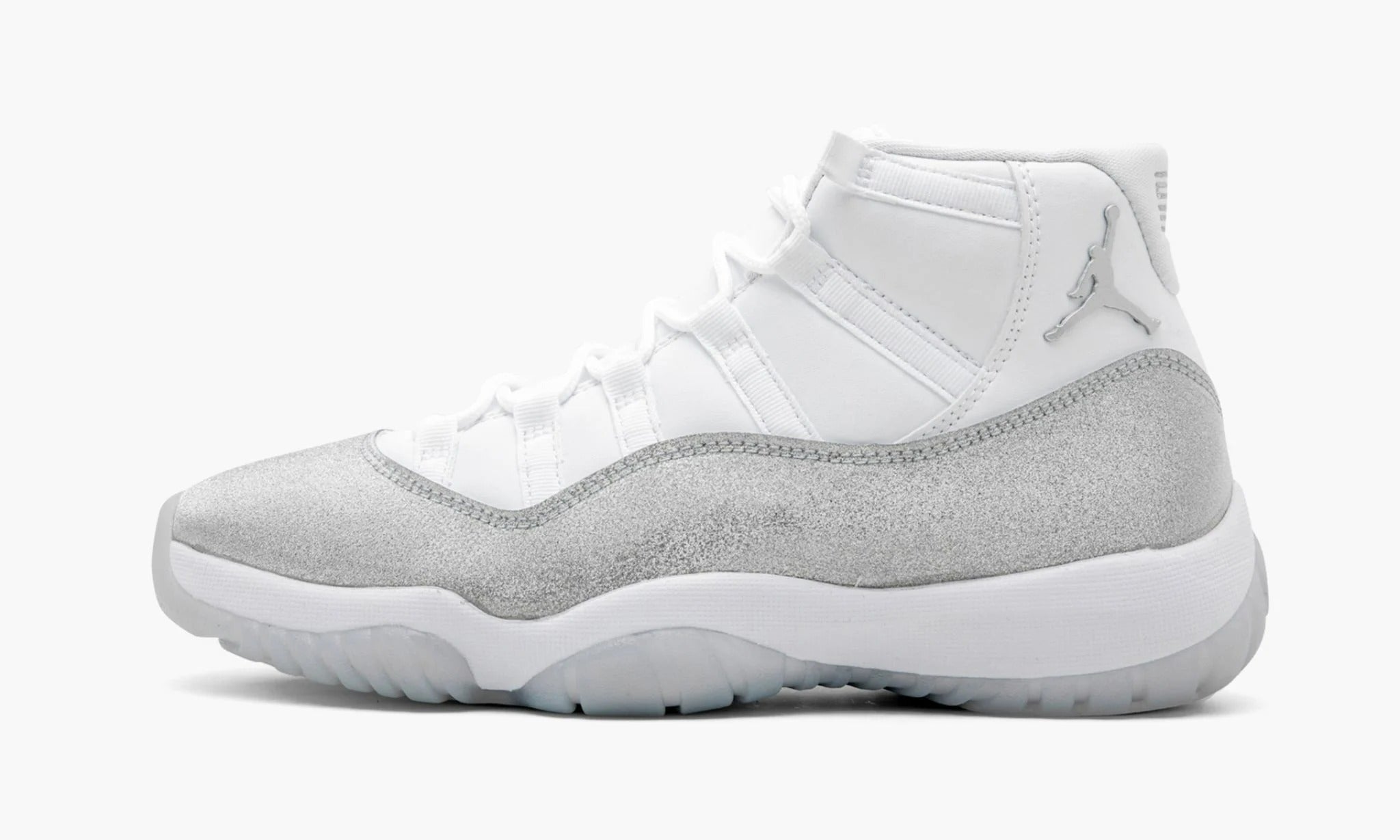 Jordan 11 Retro WMNS “Metallic Silver”