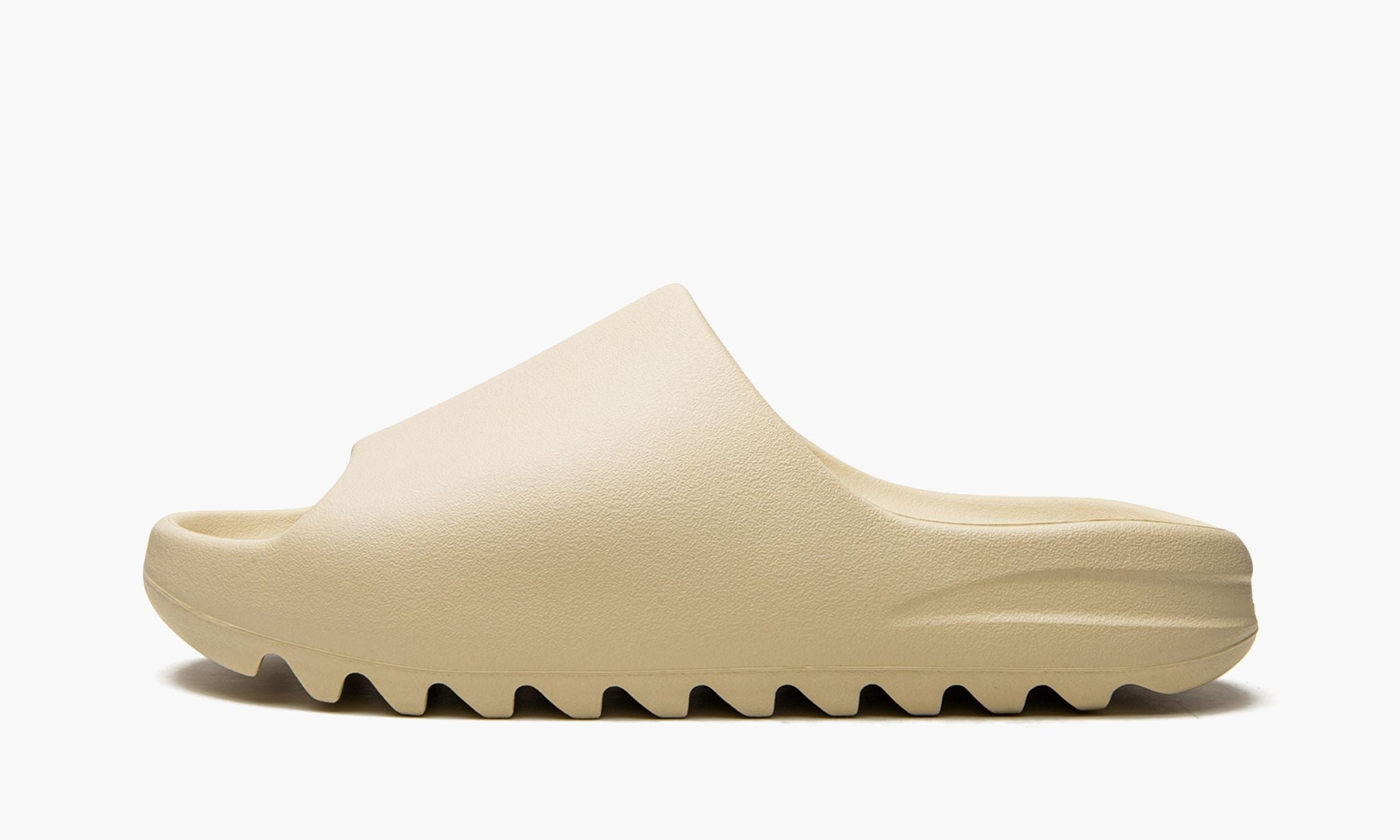 Yeezy Slide “Bone 2022”